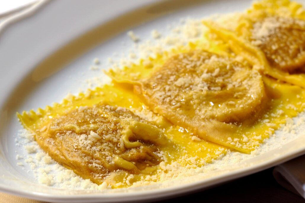 tortelli di zucca - cigno