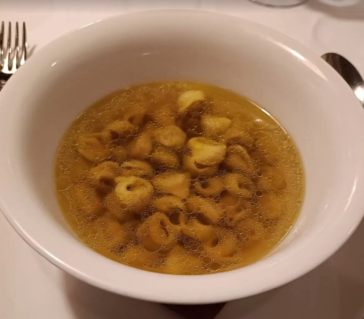 tortellini in brodo biassanot