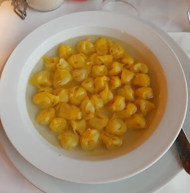 tortellini in brodo zita