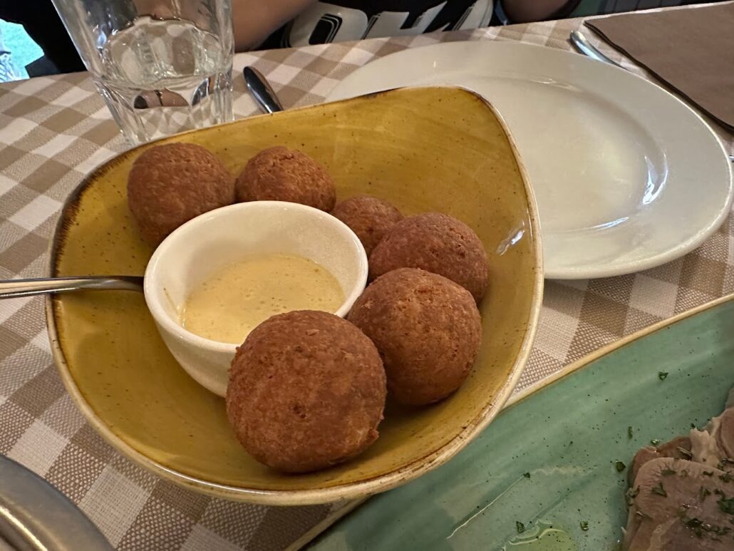 mondeghili pesa 1902