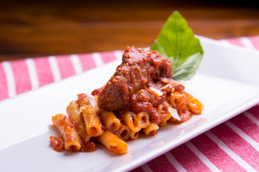 pasta ragu napoletano
