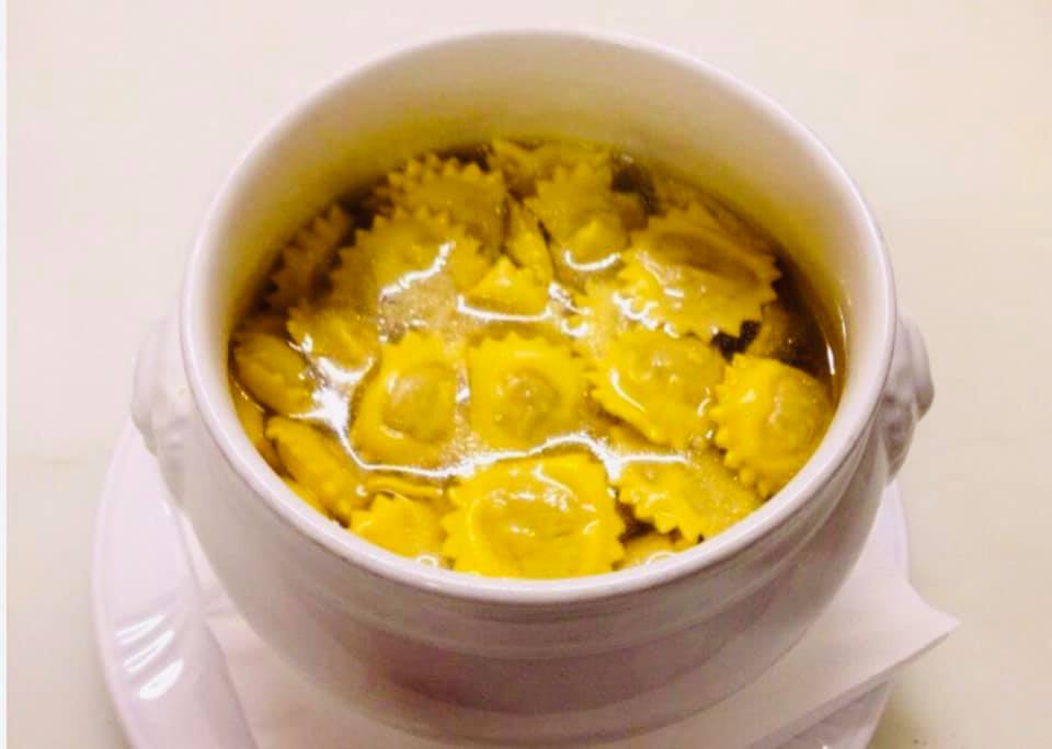 anolini in brodo trattoria dall'angelo piacenza