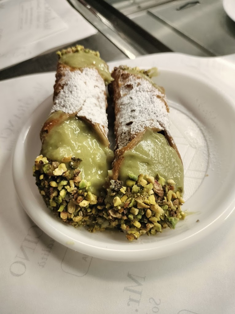 mr arancino cannoli catania