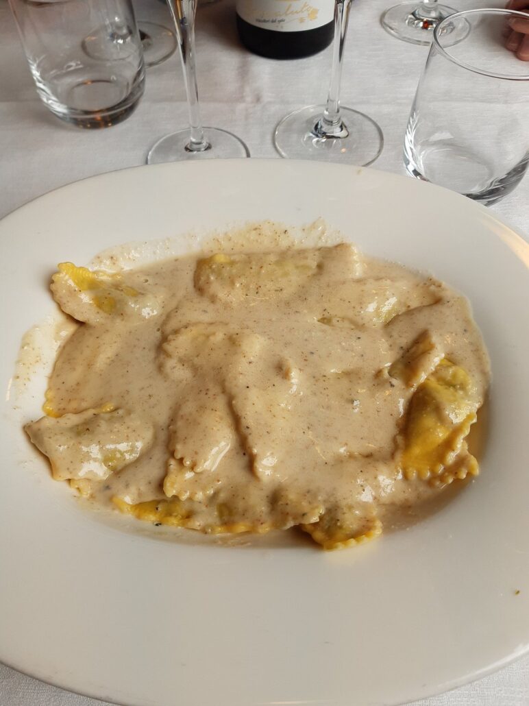 pansoti in salsa di noci trattoria arvigo genova
