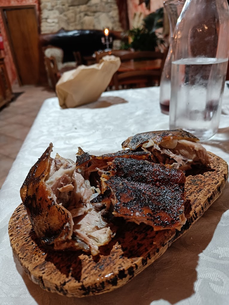 maialetto arrosto baccu cardu cagliari