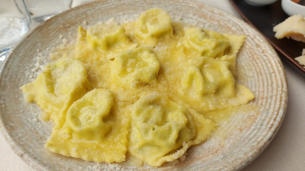 tortelli di erbette gallo d'oro parma