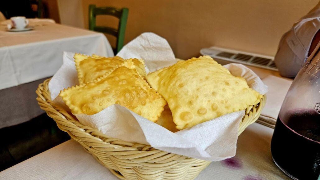torta fritta tri siochett parma