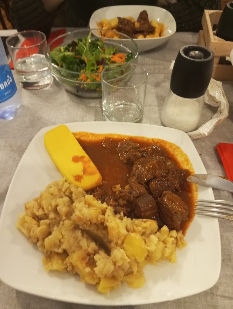 trattoria al moro trieste gulasch