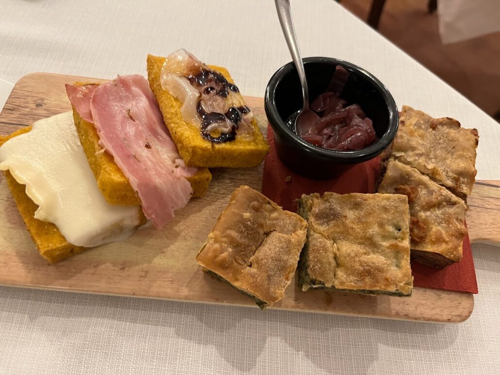 erbazzone osteria chilometro zero reggio emilia