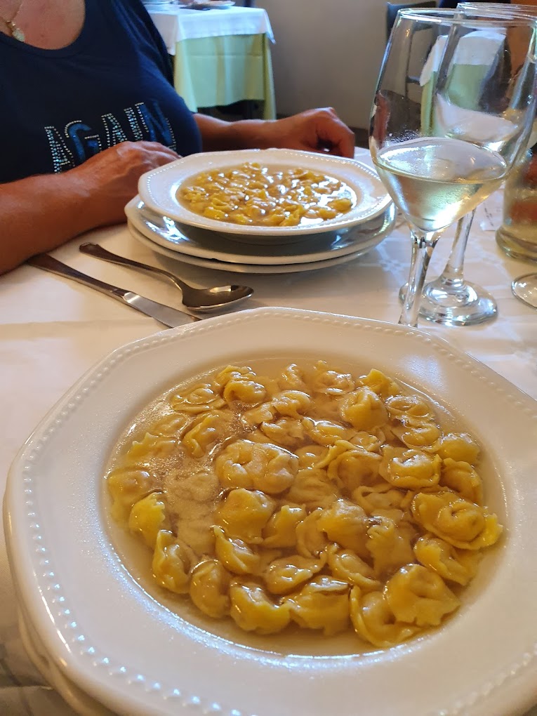 tortellini in brodo la campagnola modena
