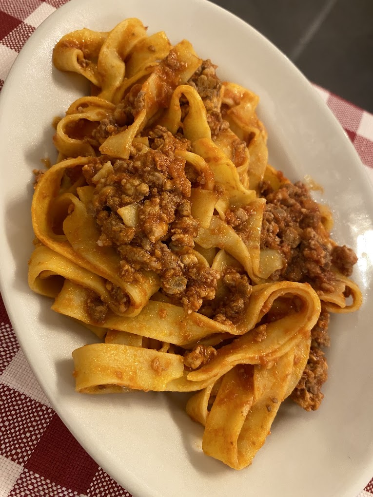 tagliatelle al ragù trattoria san pietro modena
